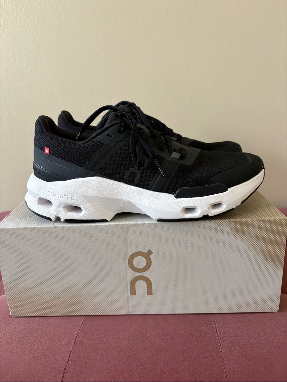 On Cloudpulse Sneakers